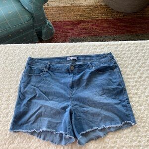 Size 20W Meri Skye Blue Jean Shorts with Frayed Hem and Distressed Look